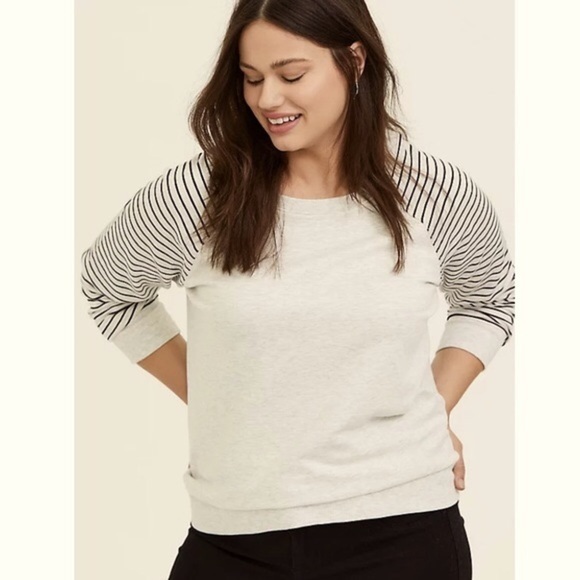 Torrid Size 5X Light Grey FLEECE & STRIPE RAGLAN SWEATSHIRT - Picture 1 of 7